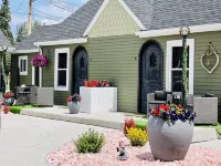 EO Bungalows – Adults Only