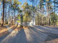 Durham Rare Waterfront Gem: Close to Everything! Hotele w: Triangle
