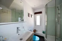 Charmant Appartement Mansardé 45 m2 Plein Centre