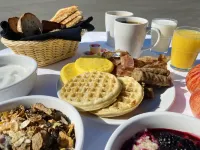 Adam's Airport Inn Hotels near Ottawa International Airport