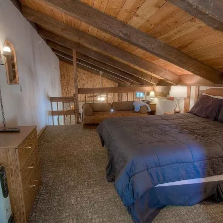 Tahoe Olympic 3 Bedroom Condo by RedAwning
