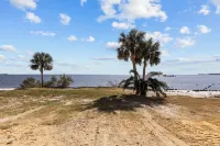 Beach and Pool Access at Condo on Cedar Key!