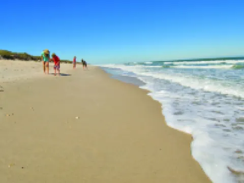 เดย์สอินน์ บายวินด์แฮม โคโค่บีช พอร์ตคานาเวอรัล โรงแรมในโคโค่บีช