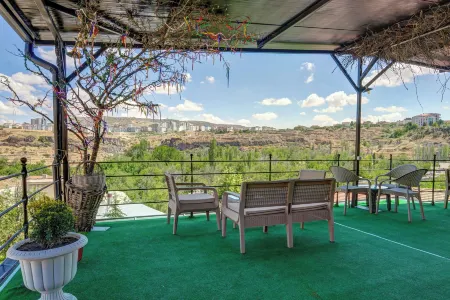 Aşk-ı Nare Cave Hotel Swimming Pool & Spa Отели в г. Nevsehir Merkez