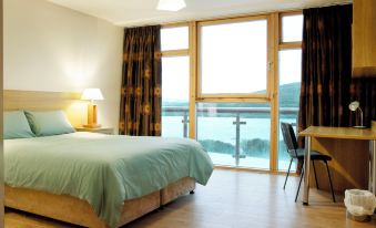 St Angela's Lakeside Aparthotel Sala