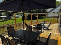 Etowah's Cottage - dog friendly, king beds, hiking, rafting, motorcycles