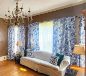 Petfriendly 2-bedroom apartment with AC only on bedroom & WiFi in Norwich