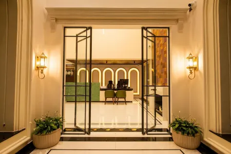 Hotel Mysore Radiance Отели рядом с достопримечательностью «Trinesvaraswamy Temple»