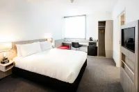 ibis Mackay