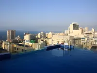 Midtown Hotel & Suites