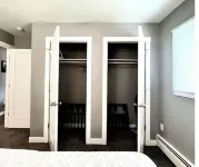 Butterfly Park Retreat #3 - Centrally located to Decorah's Top Attractions!