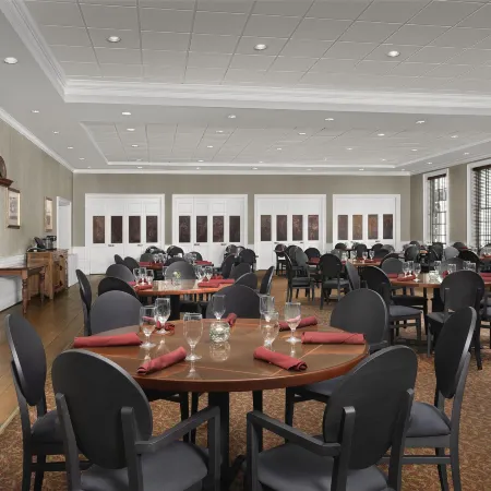 Virginia Crossings Hotel & Conference Center, Tapestry Collection by Hilton