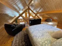 Beautiful Comfy Alaskan Log Home 2 Hotels in Wasilla