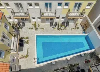 Hotel Subra Atrium - Pool
