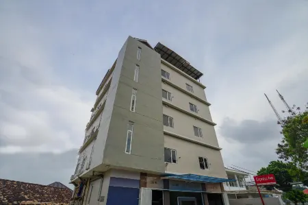 Express Inn Palembang Отели в г. Demang Lebar Daun