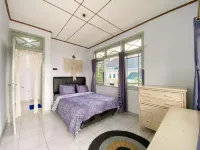 Villa Yuka Puncak 4BR with Billiard & Private Pool فنادق في سيانجور