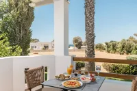 Glaronissi Beach - breakfast
