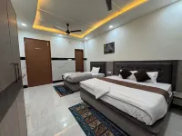 Satya Nikunj INN
