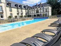 Château de Kergonano, - Swimmingpools