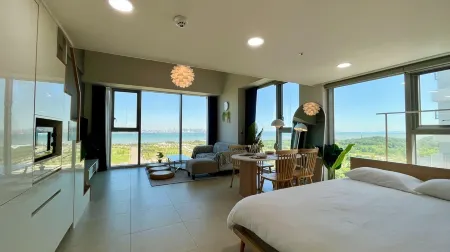 Yeongjongdo in the Moon 2 Отели рядом с достопримечательностью «Incheon Coastal Passenger Terminal»