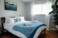 Newly furnished modern cozy 5-bedroom home with Massage chair, hot tub & more