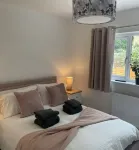 Hythe Hideaway - Home Away From Home Hotels in Hythe