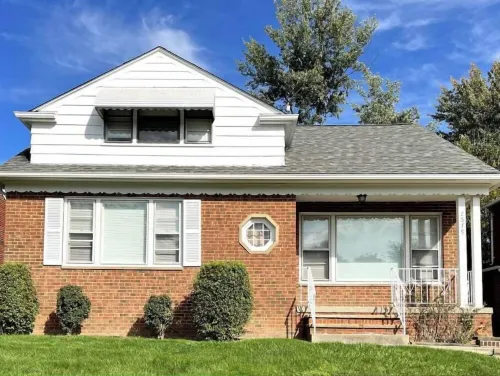 Beautifully Renovated, Luxury Home in Beachwood OH