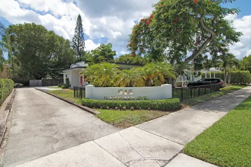 Delray Beach Getaway Minutes to Beach & More!