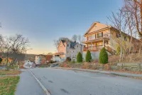 1 Mi to Downtown & Palladium: Worcester Getaway!