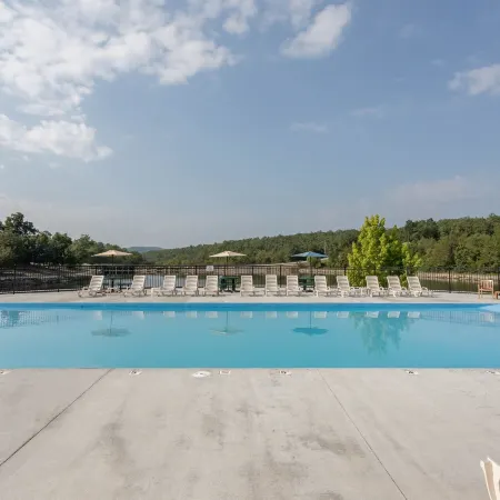 Whispering Woods Lodge-Sleeps 10 Home