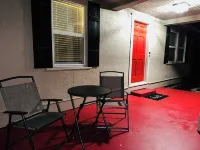 * The Indy Inn * Summ