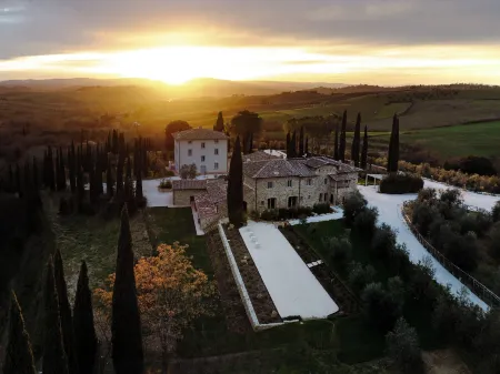 One Belvedere Tuscany Отели в г. Поджибонси