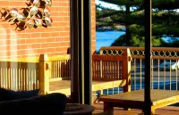Vista Victor Harbor Beachfront Apartment No 4