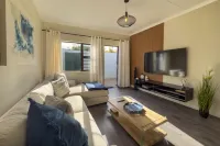 Stunning Modern Beach House in Velddrif