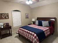 Large comfortable home can accommodate 10. Centrally located  Dallas Ft. Worth