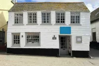 Flat in Port Isaac - seaview & parking
