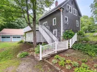Meredith Town & Trail Cottage - Walkable to Water/Downtown, Dogs ok! Hotels in Meredith