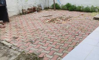 Hotel The Divine Punjabi Tadka