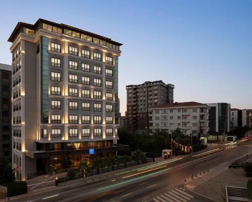 TRYP by Wyndham Istanbul Maltepe Hotels near Maltepe