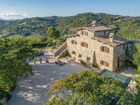 Adults-only: Ruhige Oase im Grünen mit Atemberaubender Aussicht