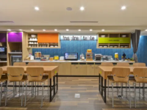 Home2 Suites by Hilton Dayton South Hotels in Miamisburg