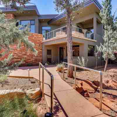 Mountain-View Patio: Sedona Suite Near Trails Others