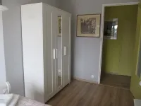 2-room apartment, bathroom wc, small terrace, free parking, Wifi, Tv Canal+.