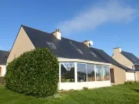 Quiet 4-bedroom house in BINIC, 1 km from the port and beaches. Hotels in Binic