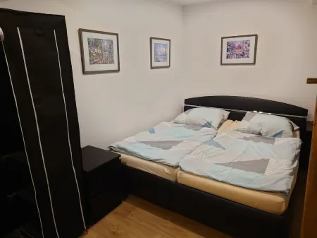 Apartment 6 Zum Kuhstall Heinrichsberg - Magdeburg Отели в г. Бёрде