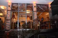 Trinity Hotel
