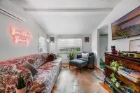 Witchy Hideaway Cottage with AC, Outdoor Patio, Close to Salem & Downtown