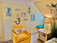 Cozy Attic-Style: 3min walk to Beach, Boardwalk & Convention Center