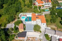 large stately villa with wellness and heated infinity pool Hotels in 