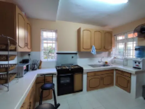 A coastal villa with a splash of glam!